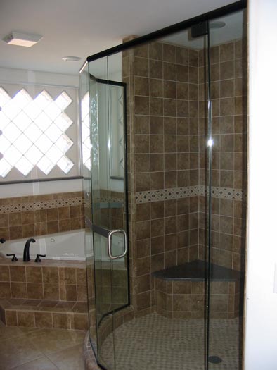 Shower & Bath Enclosures — image 50