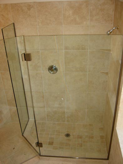Shower & Bath Enclosures — image 63