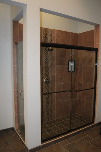 Shower & Bath Enclosures — image 20